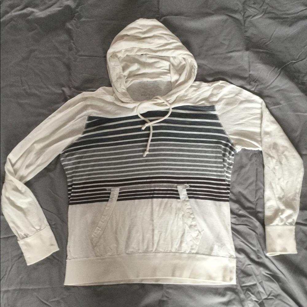 American Eagle men’s shirt